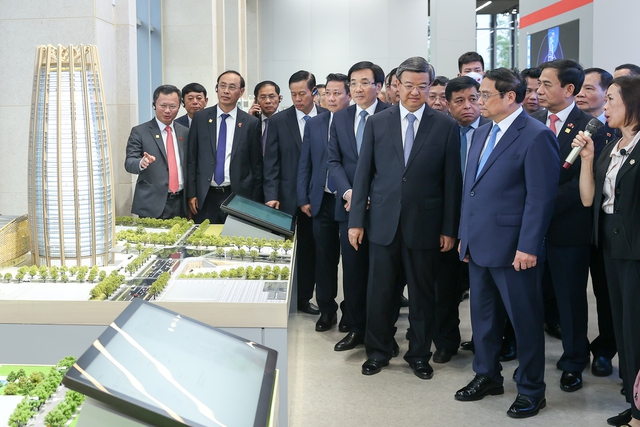 Thủ tướng thăm khu mới Hùng An, tỉnh Hà Bắc, Trung Quốc - Ảnh 1.