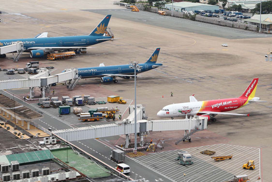 Sẽ hoàn thành lập quy hoạch 30 cảng hàng không đến năm 2025 - Ảnh 1.