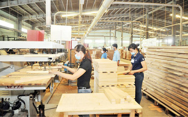 Doanh nghiệp chế biến gỗ đẩy mạnh xuất khẩu - Ảnh 1.
