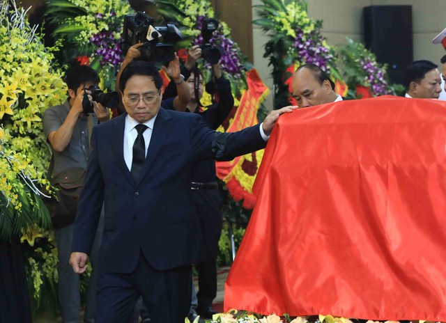 Tổ chức trọng thể Lễ truy điệu và tiễn đưa Phó Thủ tướng Lê Văn Thành về nơi an nghỉ cuối cùng - Ảnh 8.