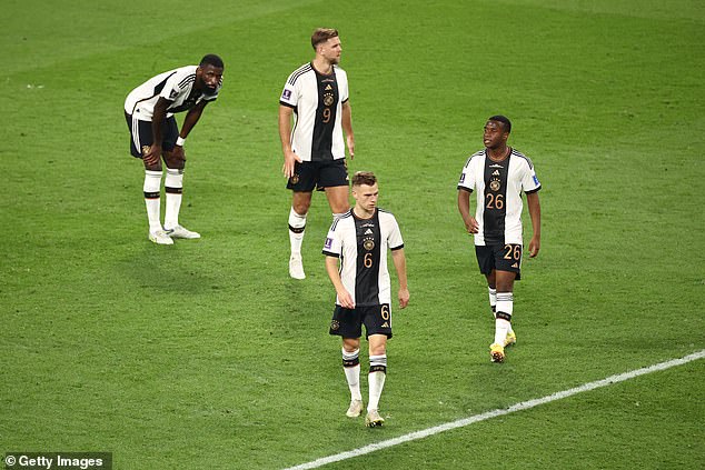 Sự thụt lùi đáng báo động của ĐT Đức từ sau World Cup 2014 - Ảnh 1.