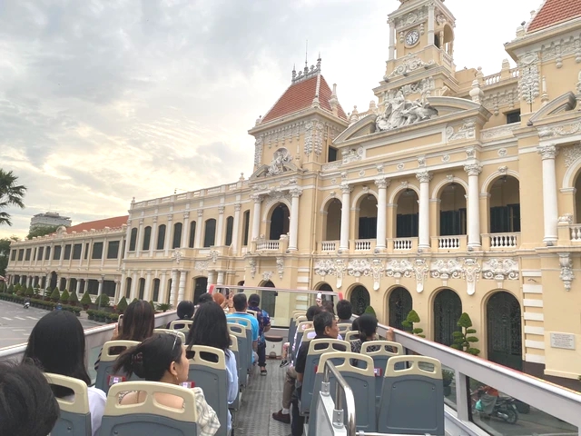 TP Hồ Chí Minh: Tour nội đô nửa ngày, một ngày hút khách - Ảnh 1.