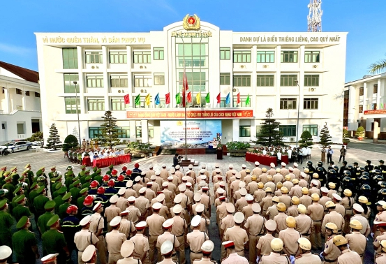 Bình Thuận: Đảm bảo an toàn giao thông, trật tự xã hội trong dịp Tết Nguyên đán và các Lễ hội đầu xuân 2024 - Ảnh 1.