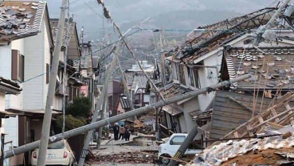 Số người tử vong tăng lên 62, nhiều nước sẵn sàng hỗ trợ Nhật Bản khắc phục hậu quả động đất - Ảnh 1.