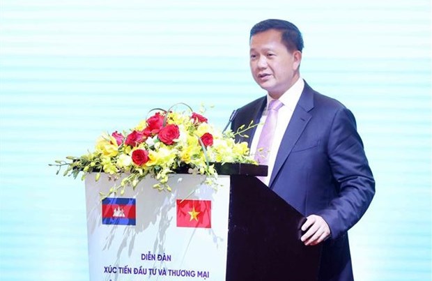 Vietnamese, Cambodian PMs attend investment forum - Ảnh 1.