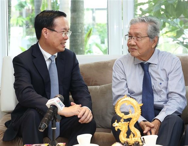 President pays pre-Tet visit to HCM City - Ảnh 2.