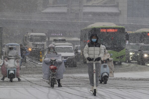 Cảnh báo thời tiết khắc nghiệt tại Trung Quốc - Ảnh 1.