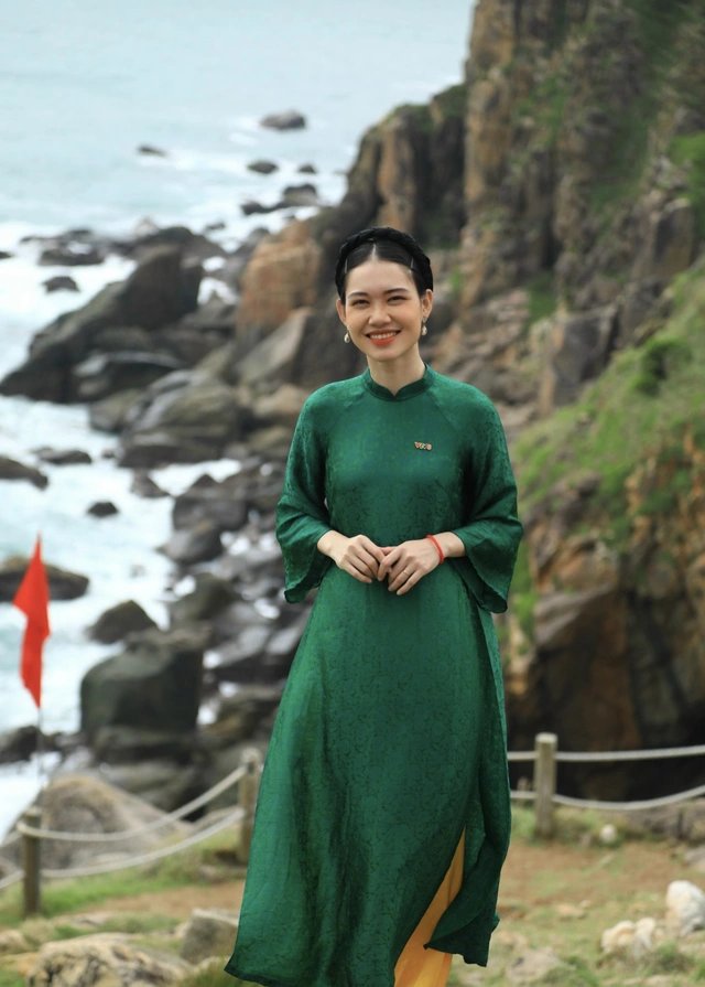 
TV presenter Đào Xuyên will lead the program (Photo: Organizers)
