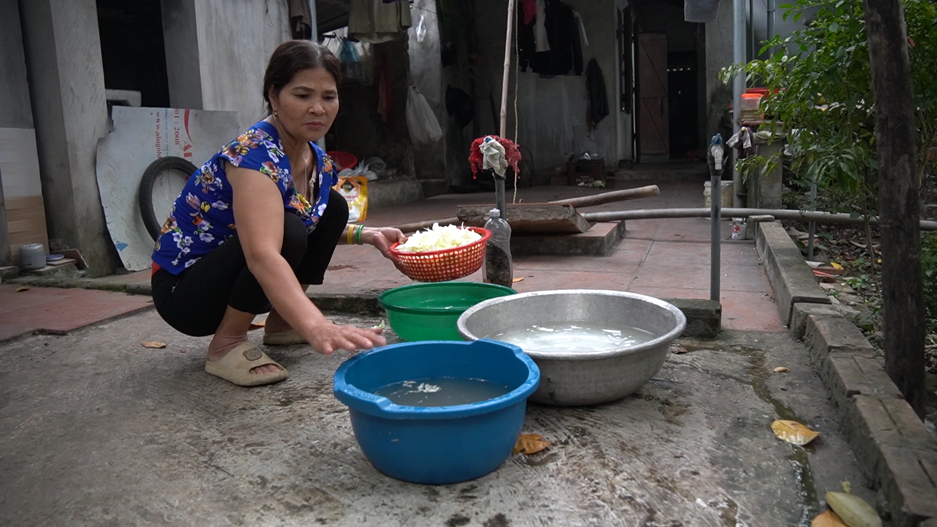 Hà Nội: Hàng trăm hộ dân khát nước sạch vì vướng dự án quy hoạch treo - Ảnh 2.