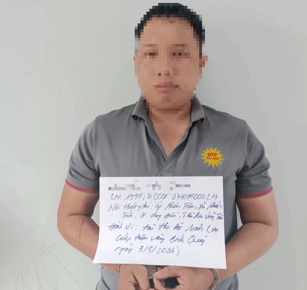 Bình Dương: Bắt giữ 2 đối tượng trong vụ cướp tiệm vàng trên địa bàn huyện Bàu Bàng - Ảnh 3.