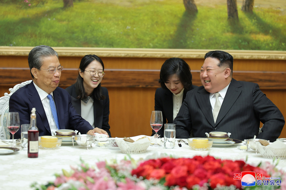 Triều Tiên thúc đẩy quan hệ với Trung Quốc - Ảnh 1.
