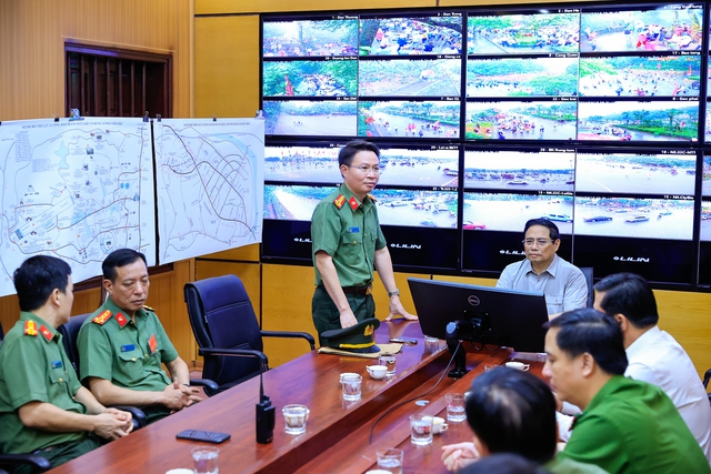 Thủ tướng: Công an tỉnh Phú Thọ cần quyết tâm, nỗ lực hơn trong triển khai Đề án 06 - Ảnh 1.
