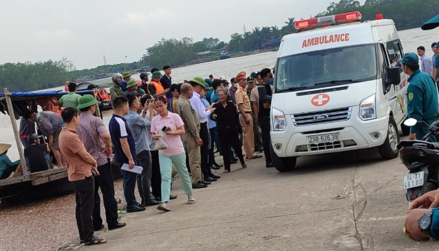 Tìm thấy 2 nạn nhân trong vụ lật thuyền tại Quảng Ninh - Ảnh 1.