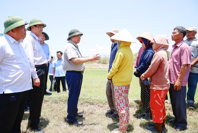 Thủ tướng: Ninh Thuận tập trung quy hoạch hệ thống hồ thủy lợi, khắc phục khô hạn trong năm 2025 - Ảnh 4.