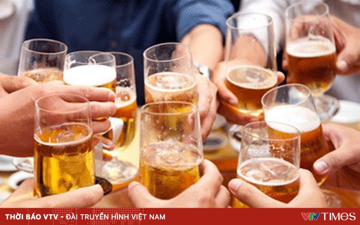 Cấm uống rượu bia có thể giúp bảo vệ sức khỏe và tránh những hậu quả không mong muốn. Đừng bỏ lỡ hình ảnh liên quan để cùng nhau thực hiện điều này nhé.