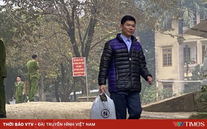 Bác sĩ Hoàng Công Lương được ân xá, ra tù trước 11 tháng