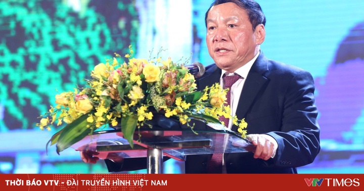 Tóm tắt tiểu sử Bộ trưởng Bộ Văn hóa, Thể thao và Du lịch Nguyễn Văn Hùng
