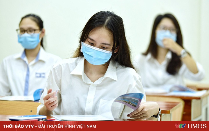 Hanoi ensures all secondary school graduates have a place to study