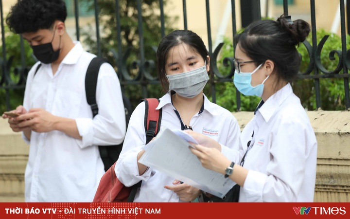Ho Chi Minh City Department of Education proposes to self-compose high school graduation exam