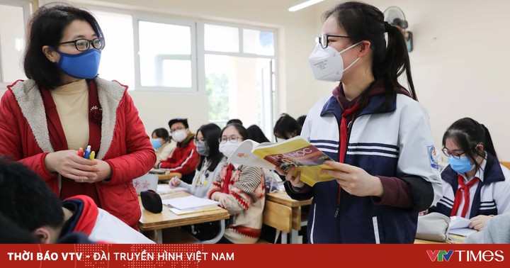 Grade 12 students are stressed and anxious before the high school graduation exam