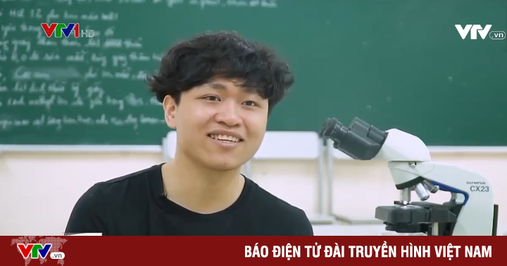 Dong Ngoc Ha and the project “Biology for all Vietnamese”
