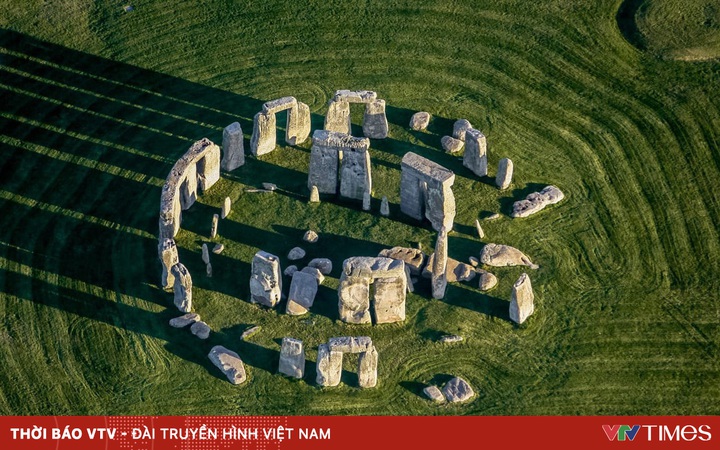 Discovering a new theory to decipher the “mystery” of the Stonehenge stone circle