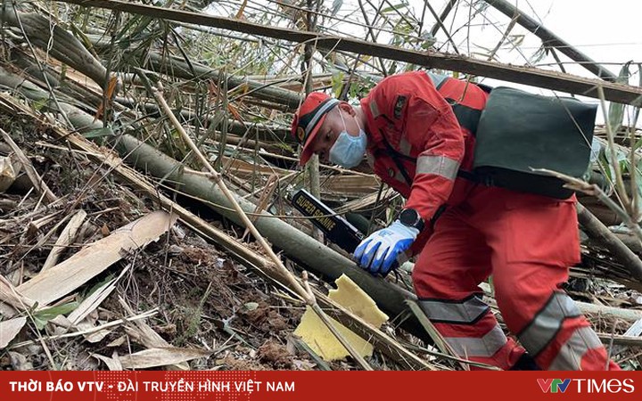 Black box of Boeing 737-800 plane that crashed in Guangxi, China found