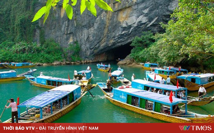 The British newspaper proposes many special tours when traveling to Vietnam