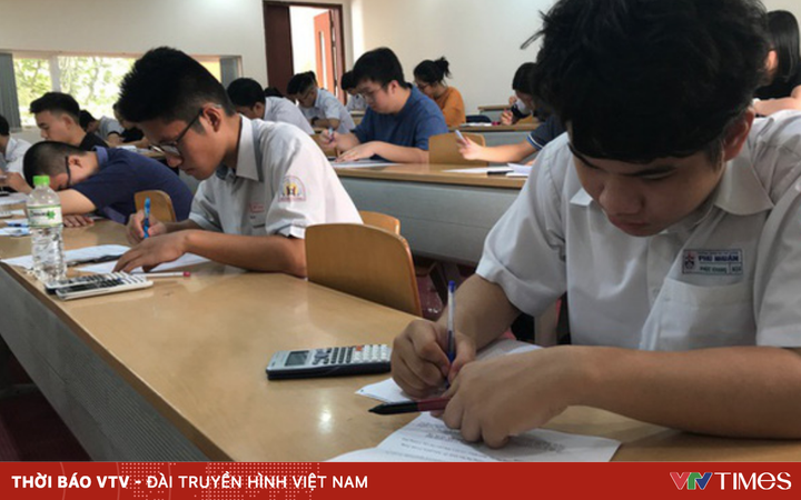 Vietnam National University, Ho Chi Minh City, announced a solution to errors in the 1st round of competency assessment exam questions