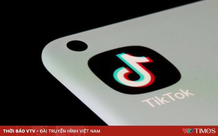 TikTok’s ad revenue will surpass Twitter and Snapchat combined