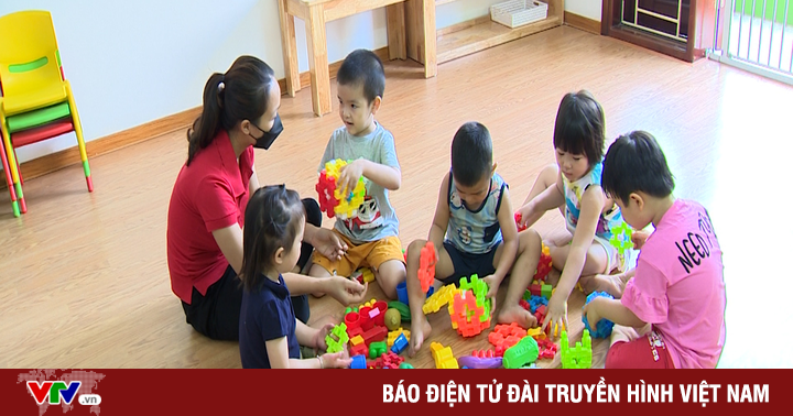 Fear of shortage of preschool teachers in Hanoi