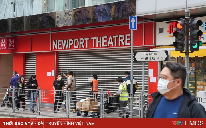 Hong Kong (China) reopens business and entertainment establishments