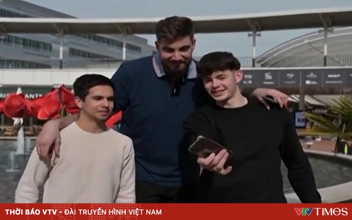The tallest man in France is famous on TikTok