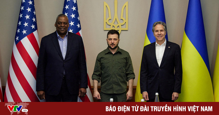Secretary of State and Secretary of Defense of the United States to Ukraine