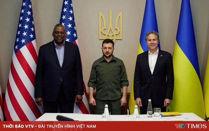 Secretary of State and Secretary of Defense of the United States to Ukraine