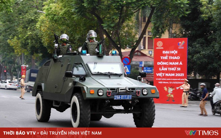 Hanoi police deployed troops to ensure security and order for the 31st SEA Games