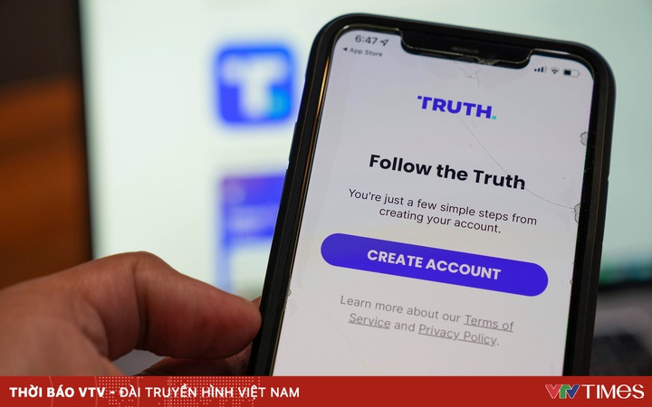 Trump’s Truth Social has surpassed TikTok and Twitter on the App Store
