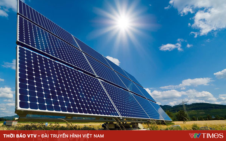 The US initiates a trade remedy investigation with solar panels imported from Vietnam