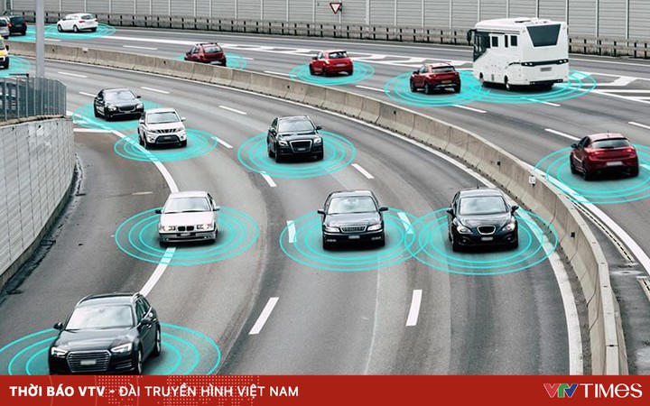 Drivers in the UK test driving multiple cars at the same time remotely