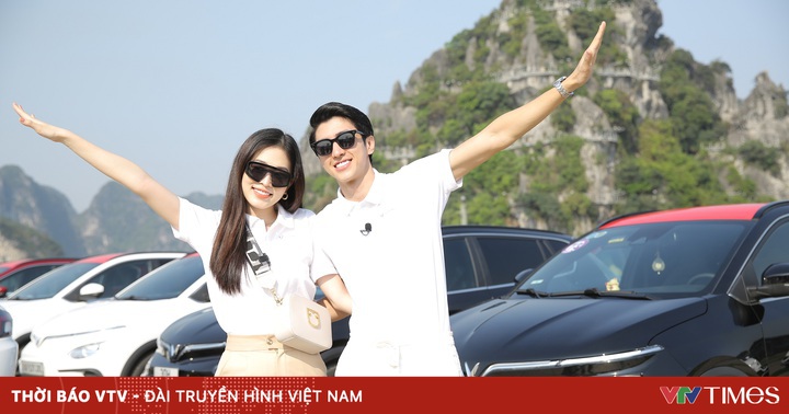 Vietnamese stars are excited with Vietnam’s record electric car caravan