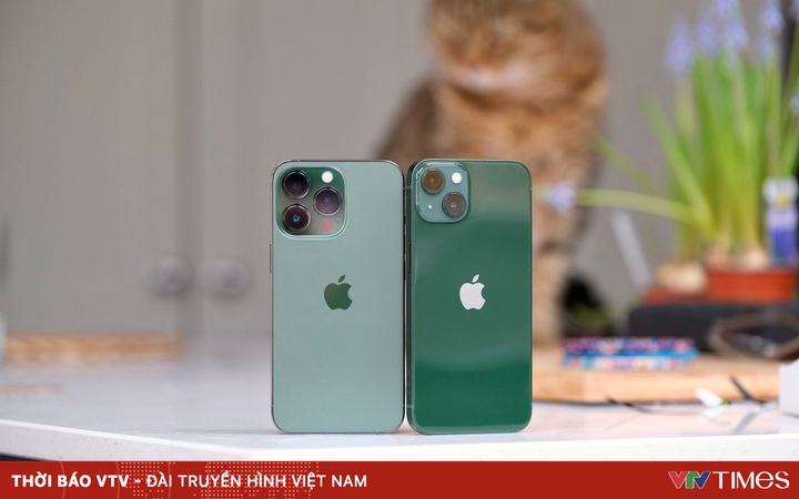 Green iPhone 13 is about to hit shelves in Vietnam