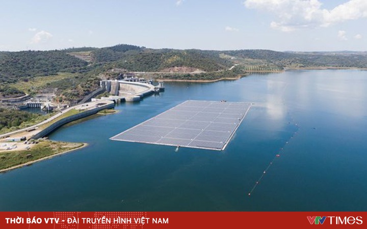 Portugal launches Europe’s largest floating solar park