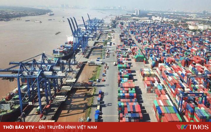 The Ministry of Finance continues to request Ho Chi Minh City to amend regulations on fee collection for seaport infrastructure