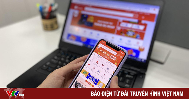 Vietnamese people close 104 online orders every year