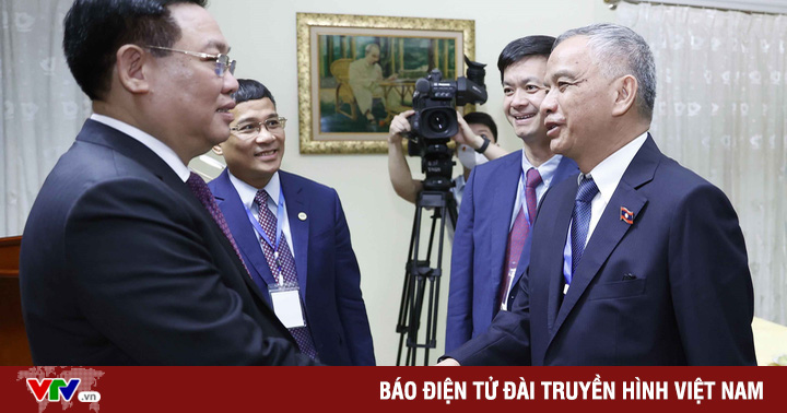 Vietnamese enterprises commit to long-term investment in Laos
