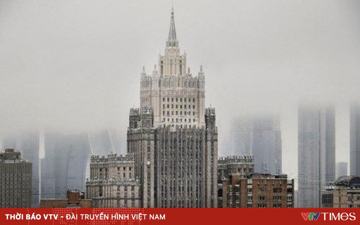 Russia continues to expel foreign diplomats