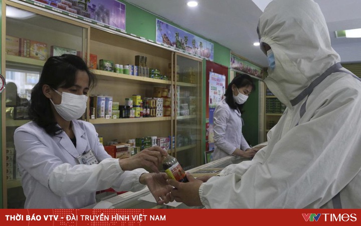 North Korea declares no new deaths from fever, COVID-19 situation under control