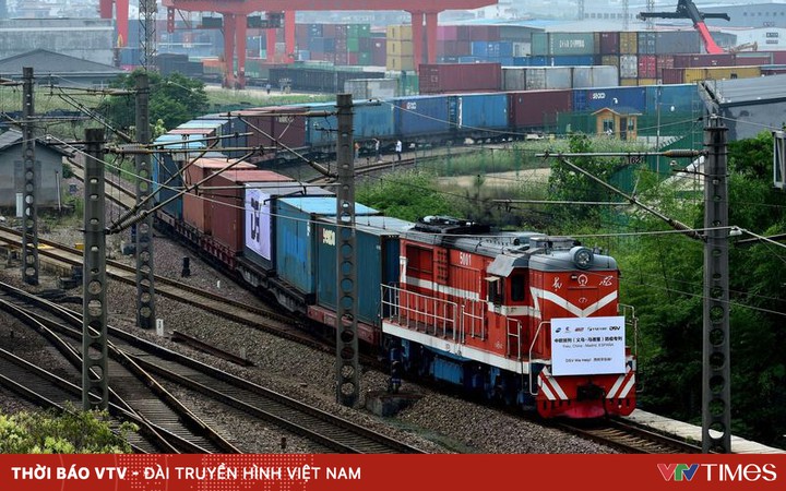 China expands trade by rail