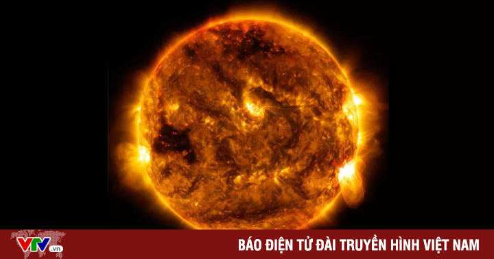 Massive solar plasma mass can “graze” Earth on May 7