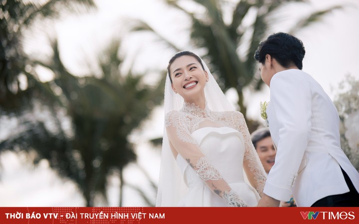 thumbnail - Ngô Thanh Vân chia sẻ ảnh cưới siêu đẹp trong "ngày về chung đôi" với Huy Trần